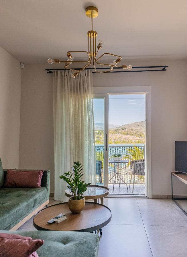 Chelmis Sea Front Apartments - Atlantis Argostolion Exterior foto