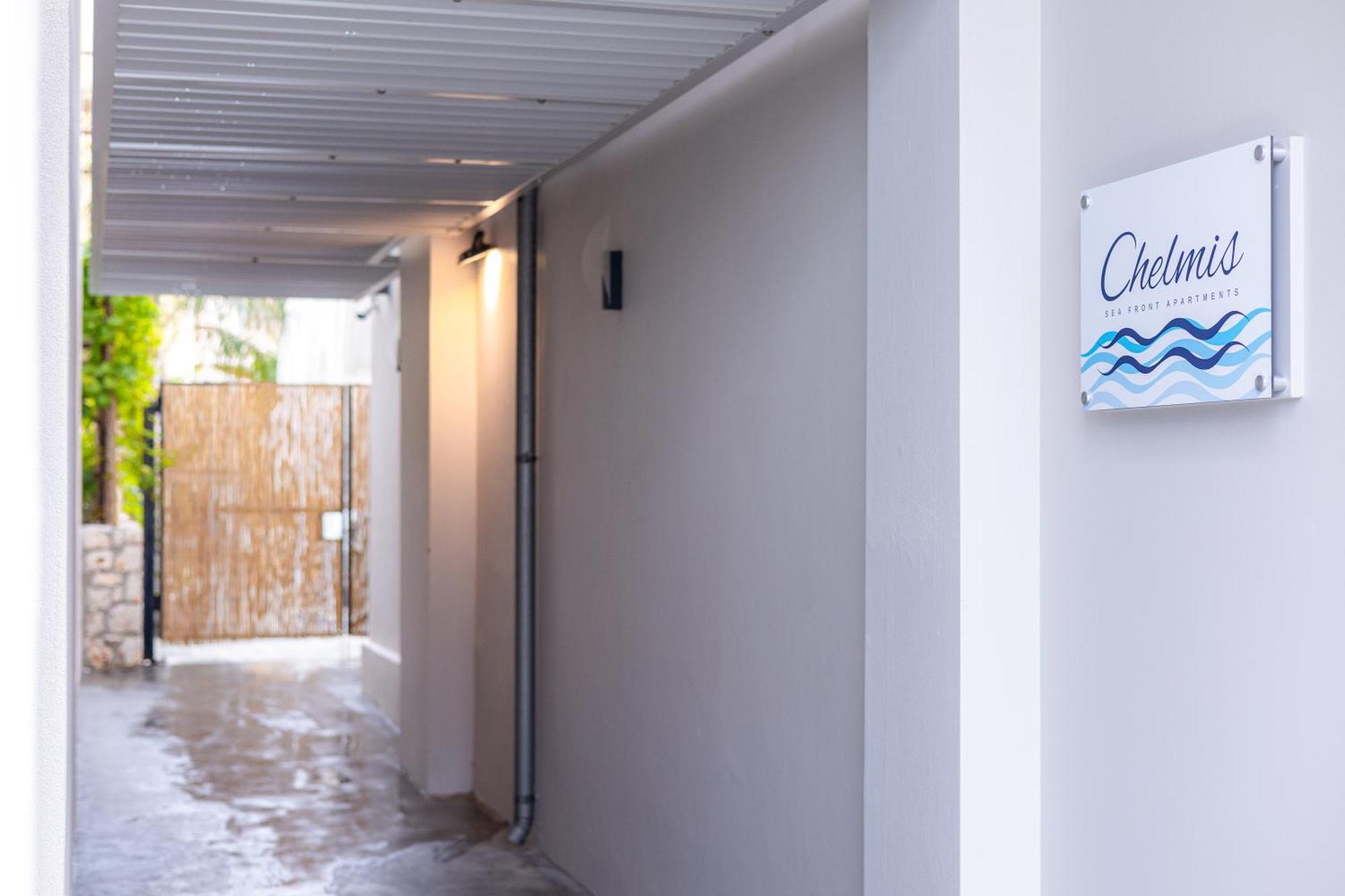Chelmis Sea Front Apartments - Atlantis Argostolion Exterior foto